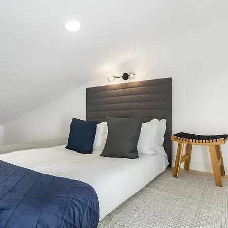 Whome Urban Escape: 1-br W/mezzanine Near Campo Ourique דירה