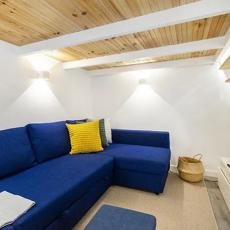 Апартаменты Whome Urban Escape: 1-br W/mezzanine Near Campo Ourique *